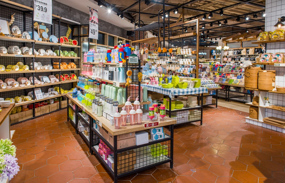 日用品零售 超市如何满足现代生活需求